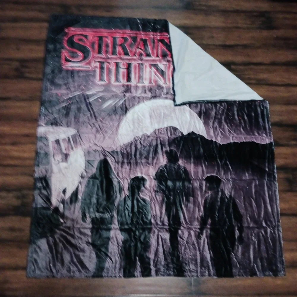 Stranger Things Fleece Throw Blanket 60x50 Hawkins Silhouettes Netflix Logo